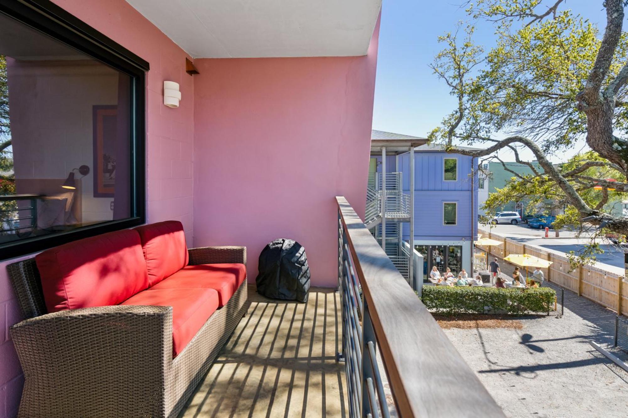 Boutique Vera Hotel In The Heart Of Folly Beach Exterior foto