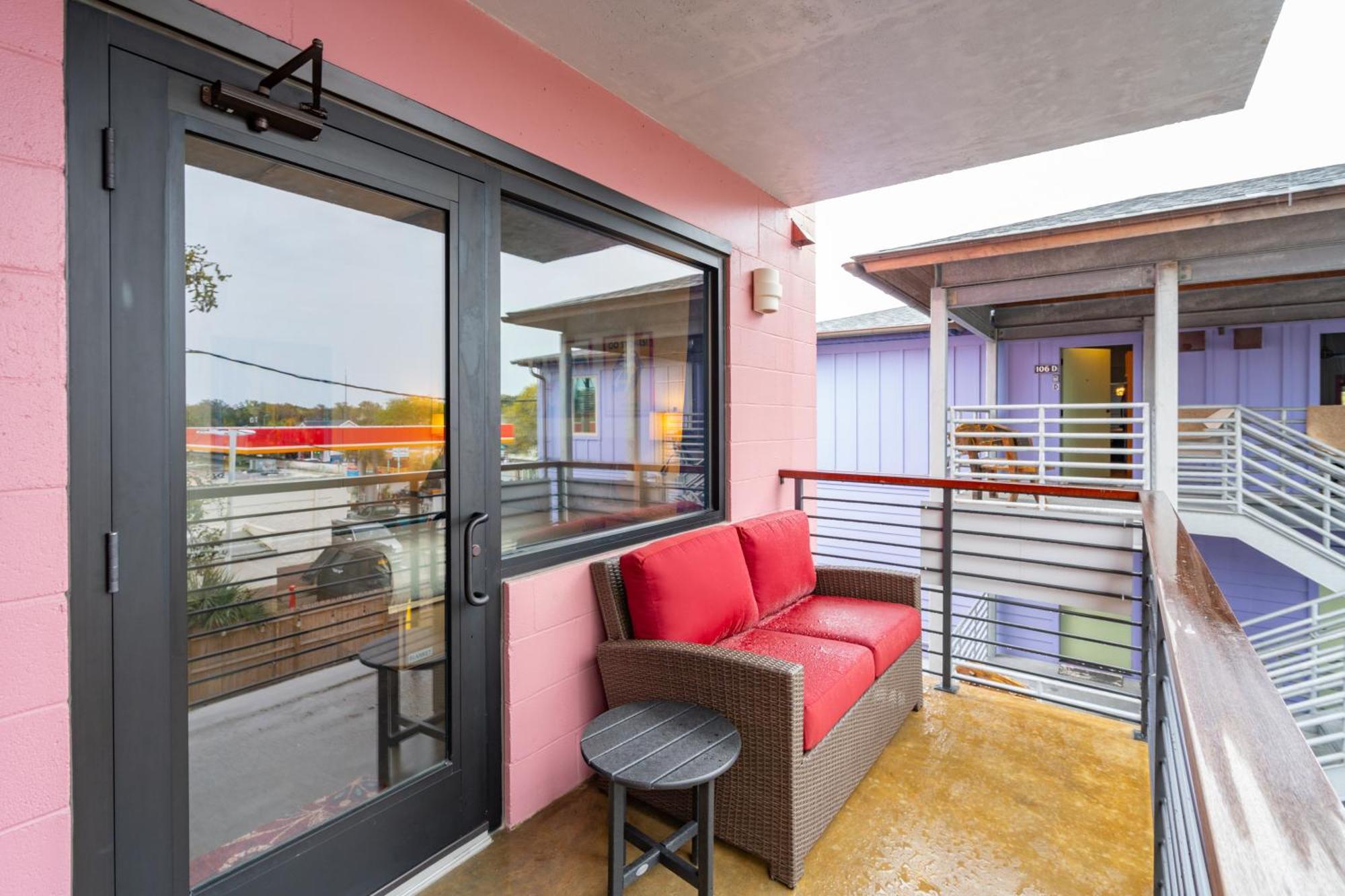 Boutique Vera Hotel In The Heart Of Folly Beach Exterior foto