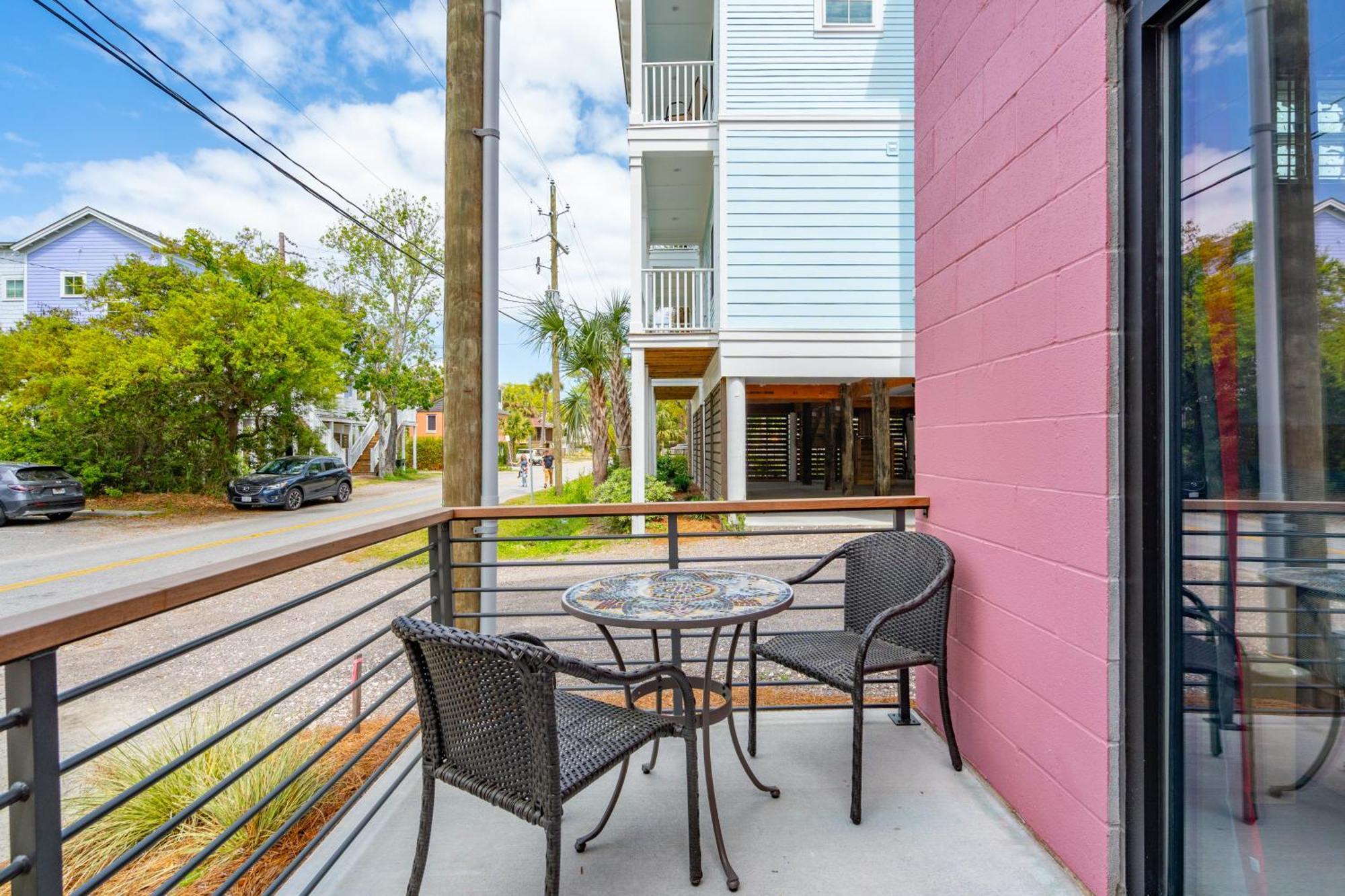 Boutique Vera Hotel In The Heart Of Folly Beach Exterior foto