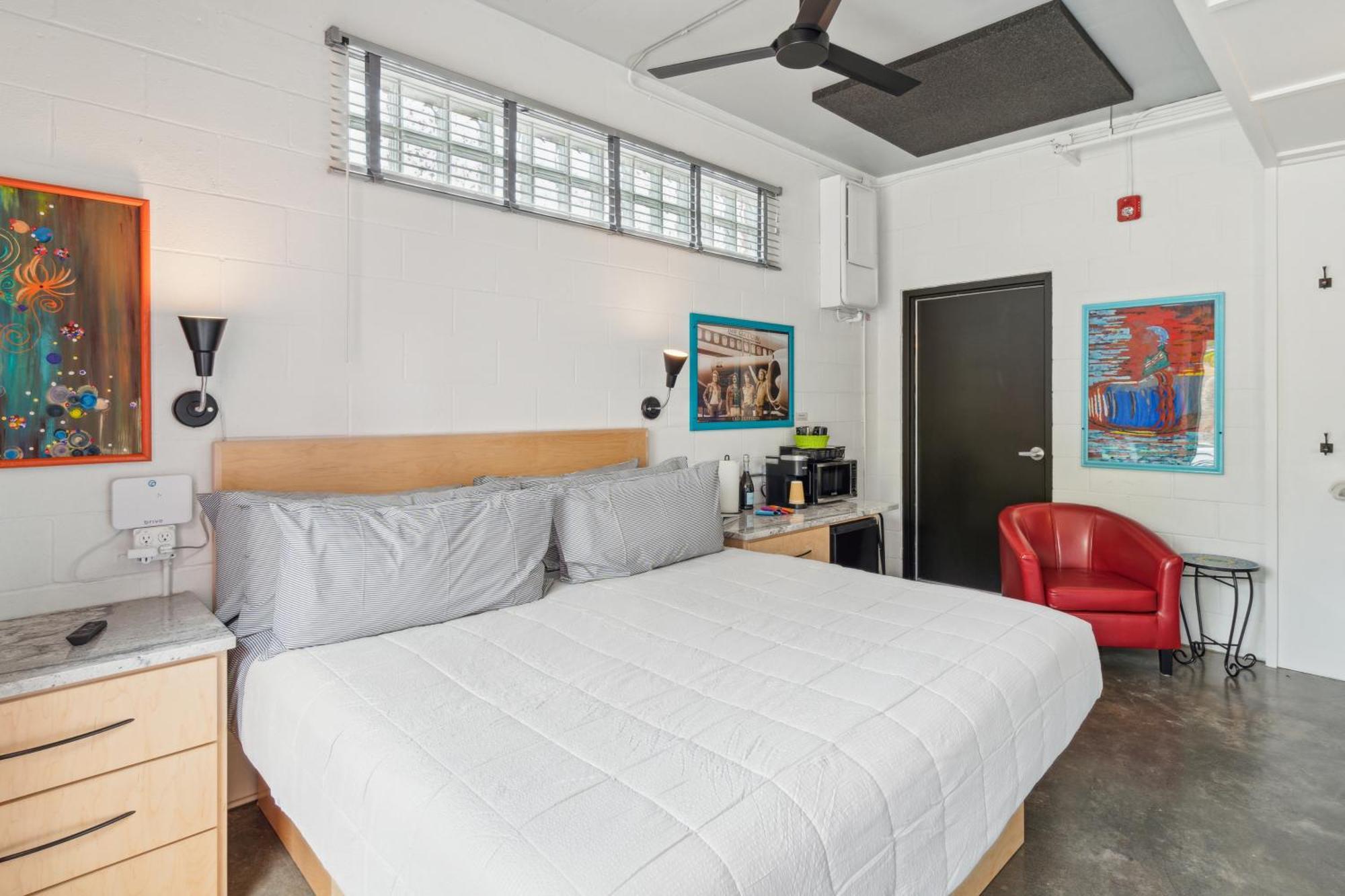Boutique Vera Hotel In The Heart Of Folly Beach Exterior foto